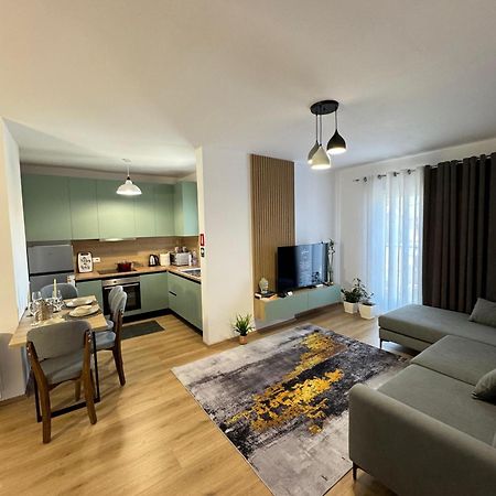Apartment In City Center Shkoder Exterior photo