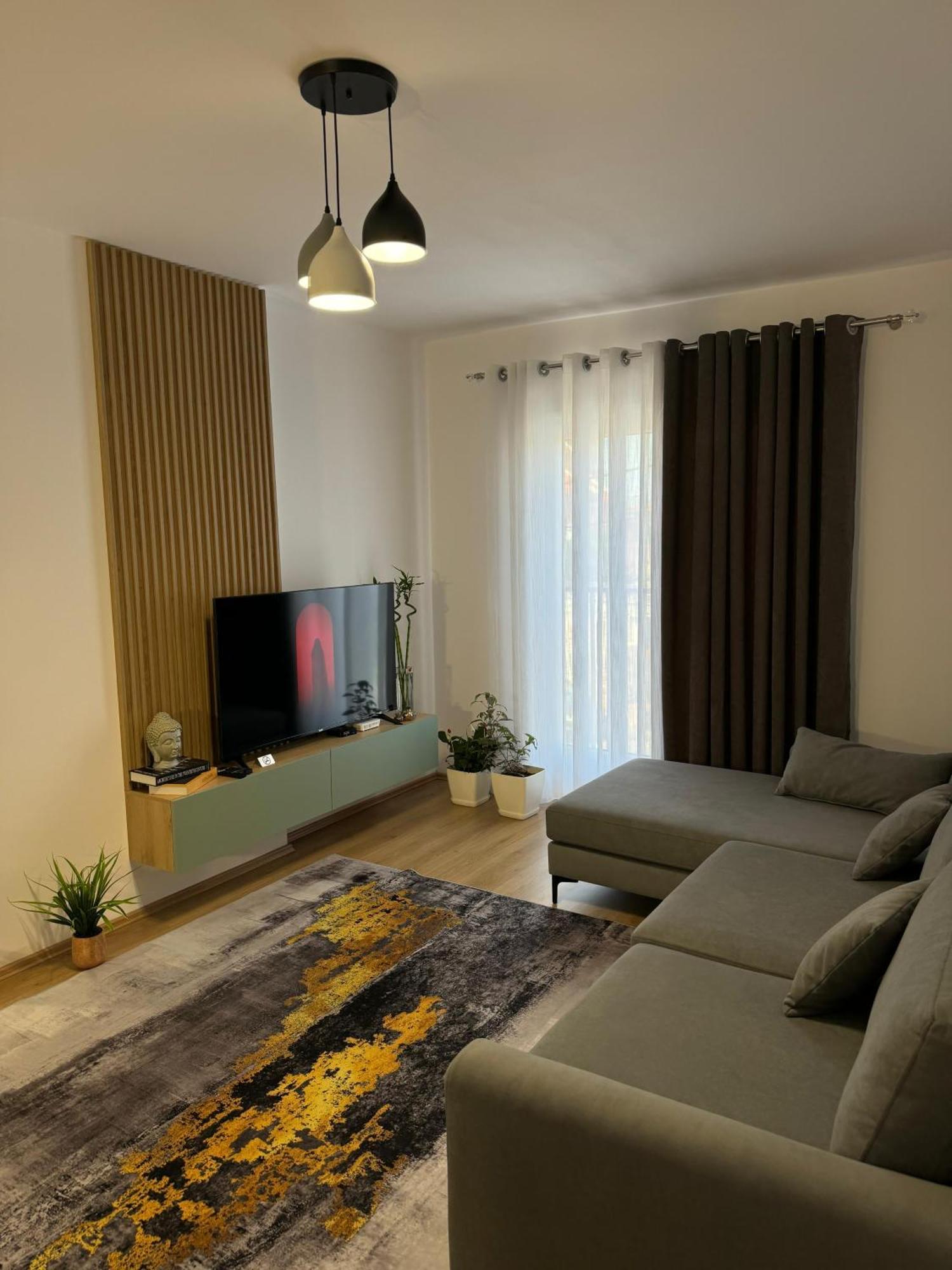 Apartment In City Center Shkoder Exterior photo