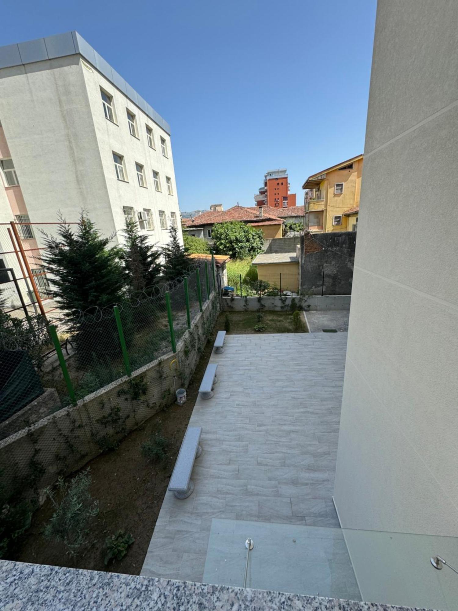 Apartment In City Center Shkoder Exterior photo